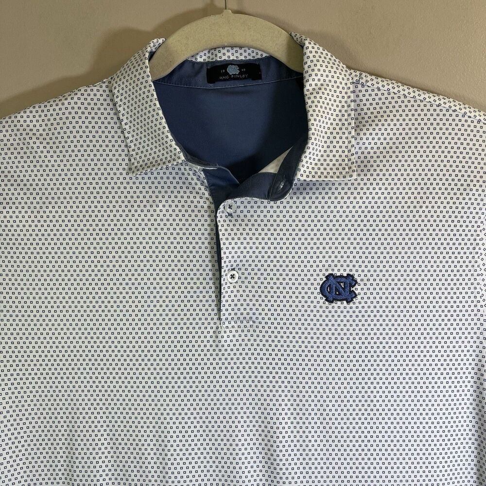UNC Finley Golf Shirt Men Large Driway Advanced Moisture System